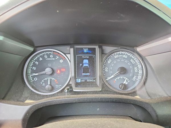 2020 TOYOTA TACOMA SR5