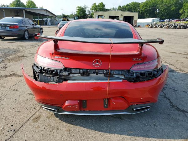 2016 MERCEDES-BENZ AMG GT