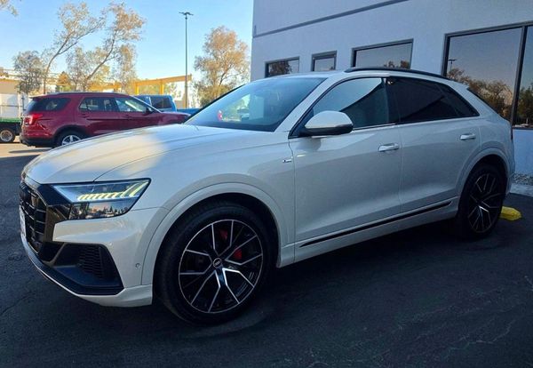 2021 AUDI Q8