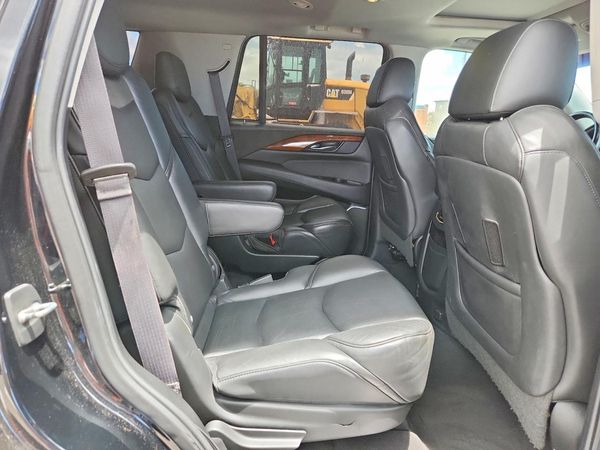 2019 CADILLAC ESCALADE Luxury