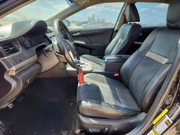 2014 TOYOTA CAMRY