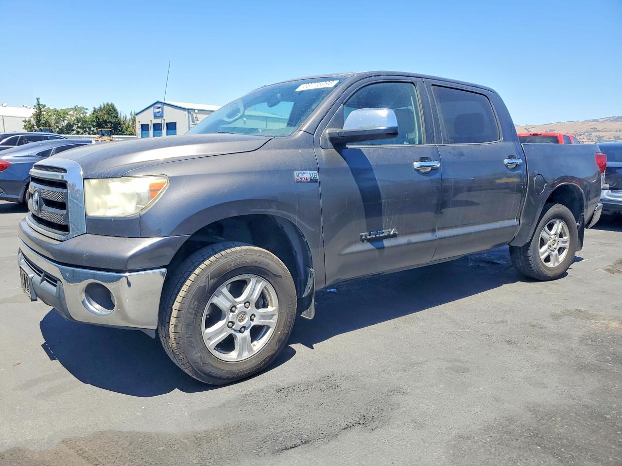 2013 TOYOTA TUNDRA SR5