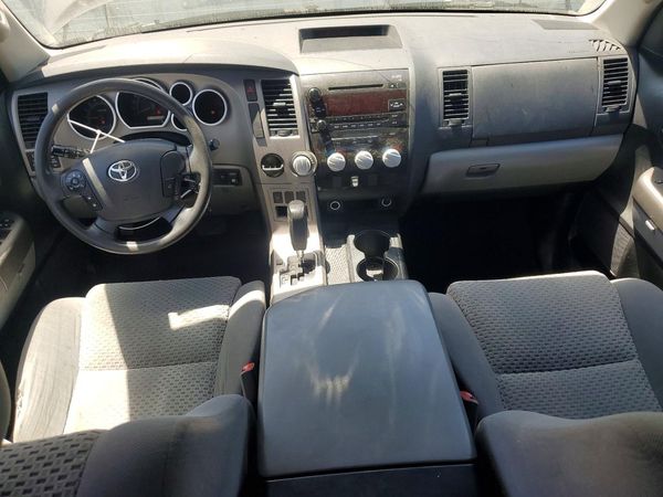 2013 TOYOTA TUNDRA SR5