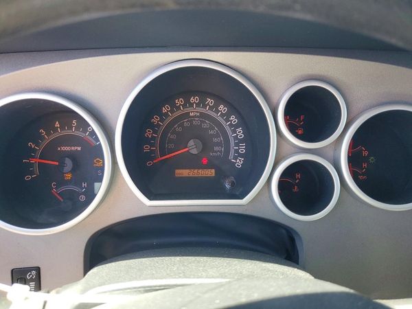 2013 TOYOTA TUNDRA SR5