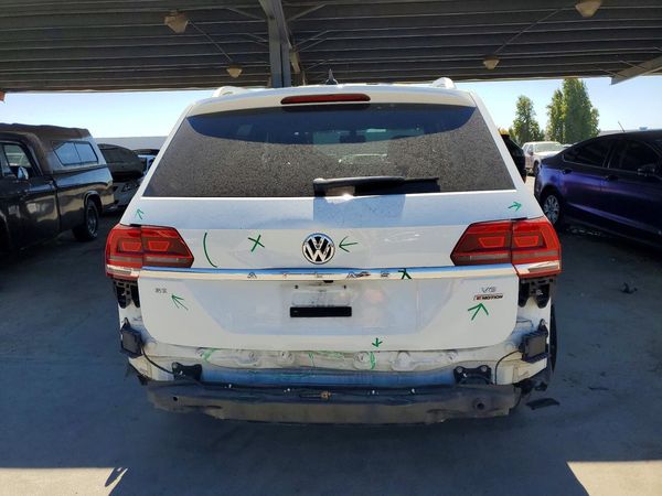 2018 VOLKSWAGEN ATLAS 4Motion SE