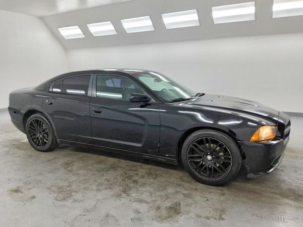 2013 DODGE CHARGER SE