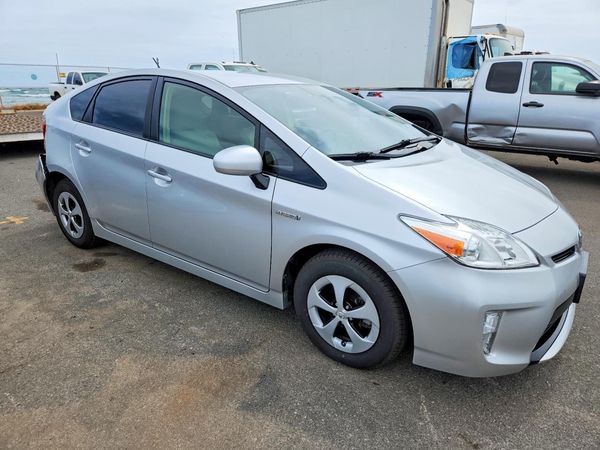 2012 TOYOTA PRIUS