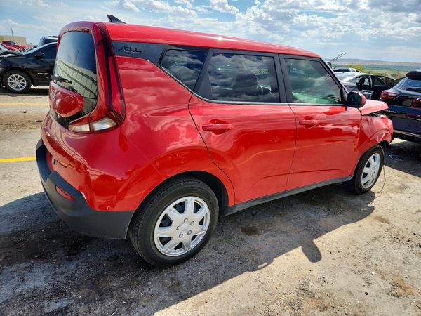2022 KIA SOUL