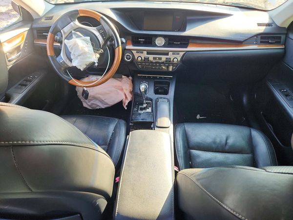 2015 LEXUS ES