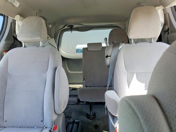 2016 TOYOTA SIENNA