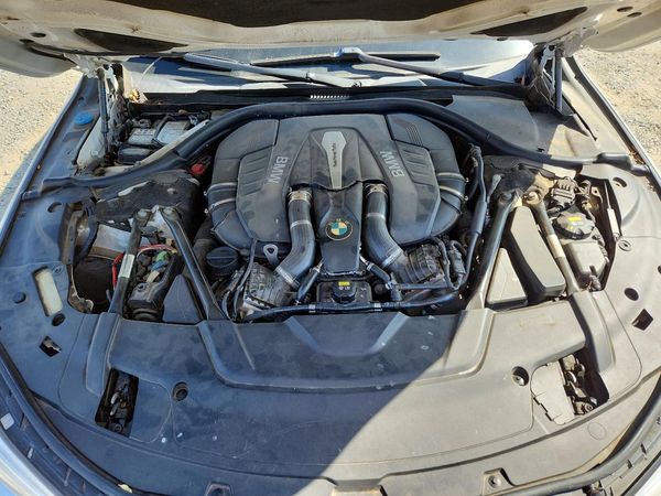 2017 BMW 750