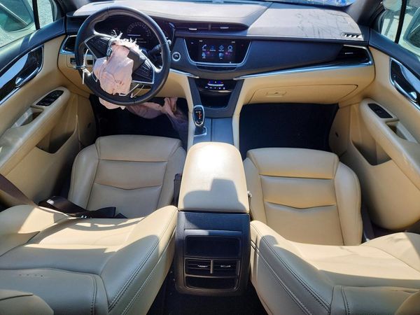 2017 CADILLAC XT5 Base
