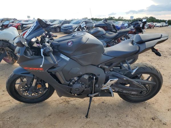 2021 HONDA CBR CYCLE