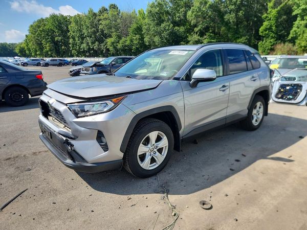 2019 TOYOTA RAV4 XLE / XLE Premium 4WD