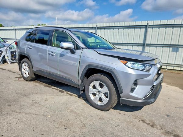 2019 TOYOTA RAV4 XLE / XLE Premium 4WD