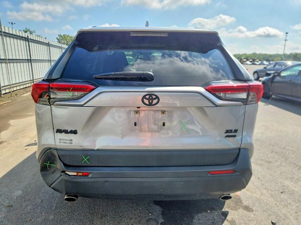 2019 TOYOTA RAV4 XLE / XLE Premium 4WD