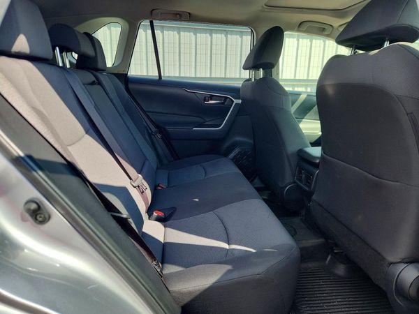 2019 TOYOTA RAV4 XLE / XLE Premium 4WD