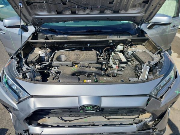 2019 TOYOTA RAV4 XLE / XLE Premium 4WD