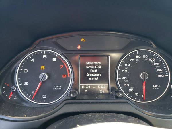 2017 AUDI Q5 quattro Premium Plus