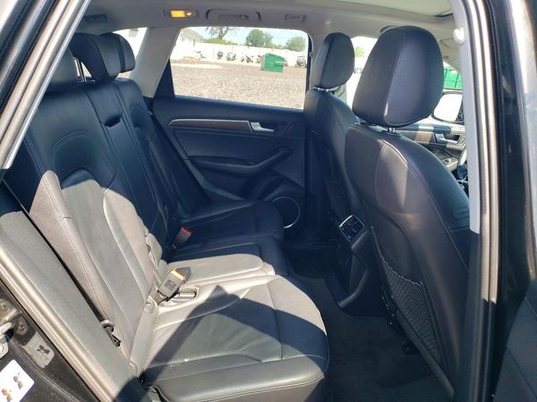 2017 AUDI Q5 quattro Premium Plus