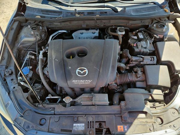 2015 MAZDA 3 Touring/GS