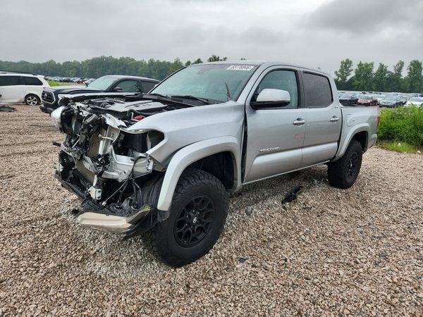 2022 TOYOTA TACOMA SR5