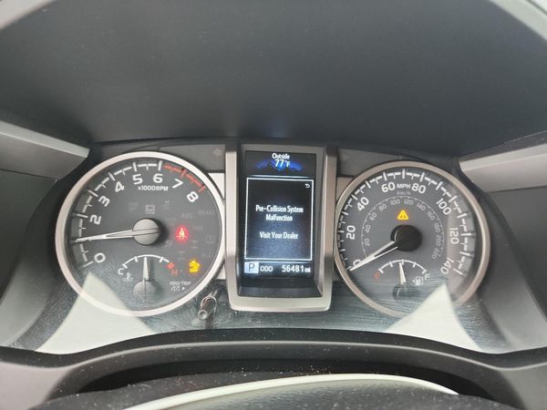 2022 TOYOTA TACOMA SR5