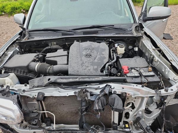 2022 TOYOTA TACOMA SR5