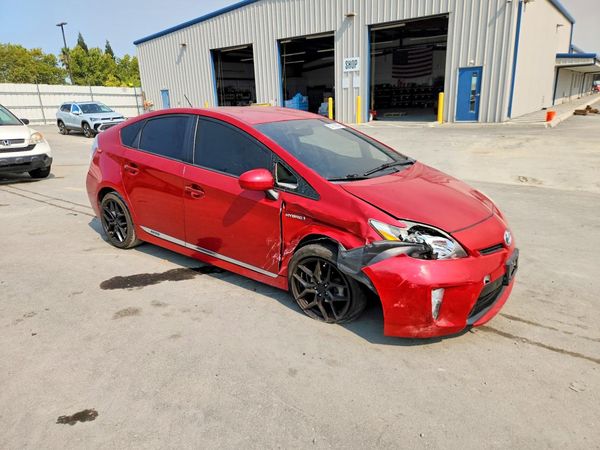 2013 TOYOTA PRIUS