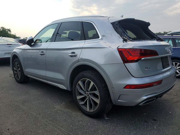 2022 AUDI Q5 S Line quattro Premium