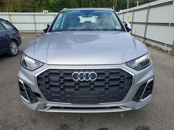 2022 AUDI Q5 S Line quattro Premium