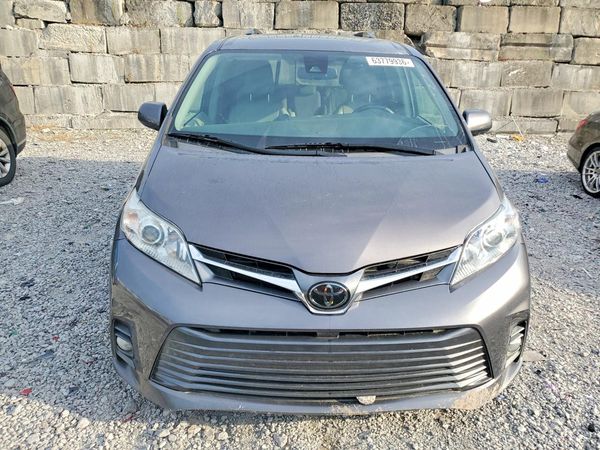 2020 TOYOTA SIENNA Q grade — DIRF