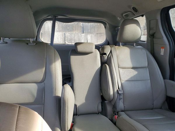 2020 TOYOTA SIENNA Q grade — SUVN