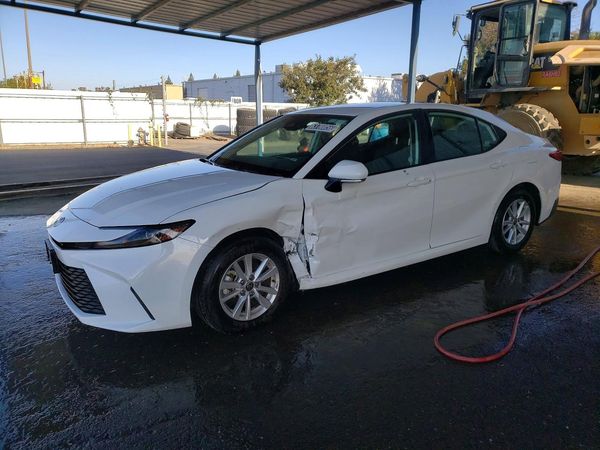 2025 TOYOTA CAMRY