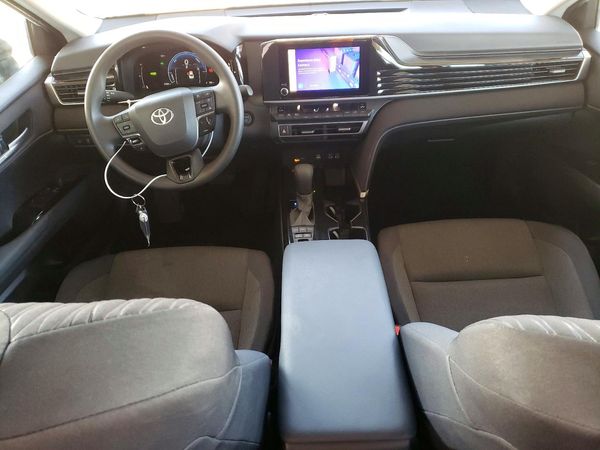 2025 TOYOTA CAMRY