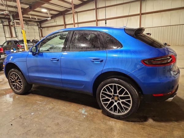 2018 PORSCHE MACAN