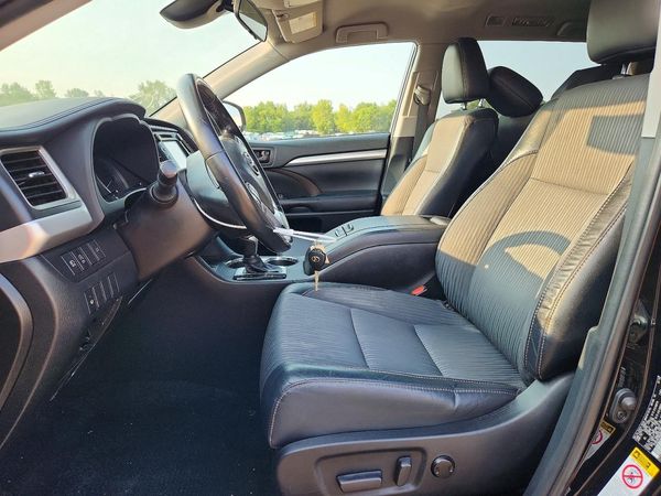 2019 TOYOTA HIGHLANDER