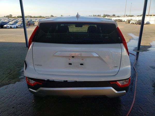 2025 KIA NIRO LX