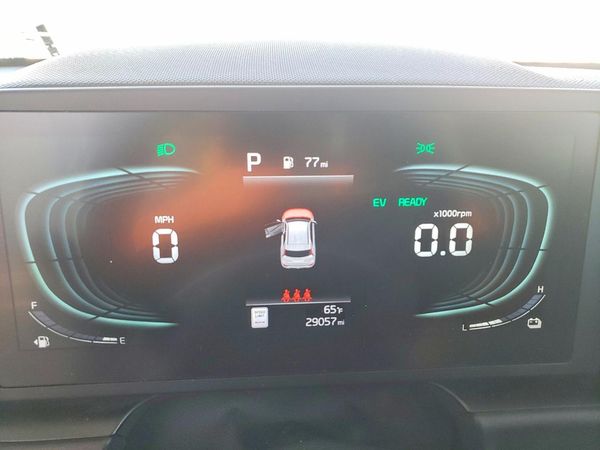 2025 KIA NIRO LX