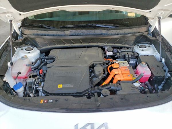 2025 KIA NIRO LX