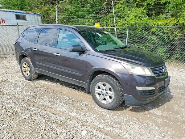 2013 CHEVROLET TRAVERSE LS