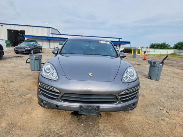 2012 PORSCHE CAYENNE