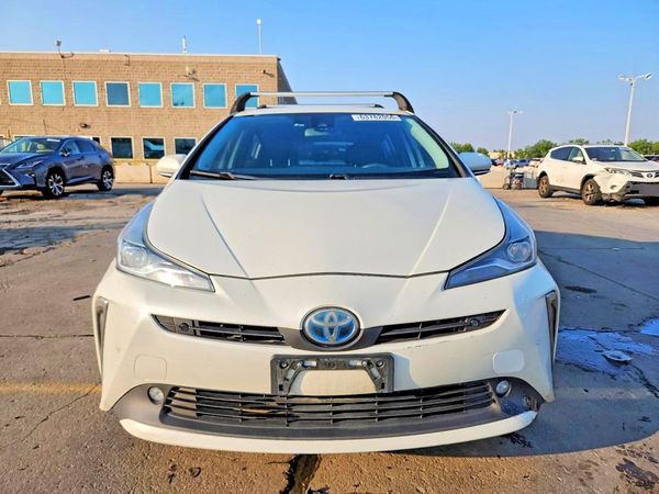 2019 TOYOTA PRIUS