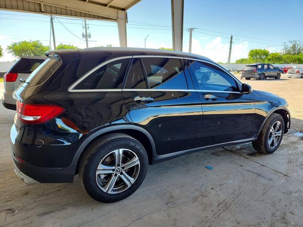 2019 MERCEDES-BENZ GLC GLC300