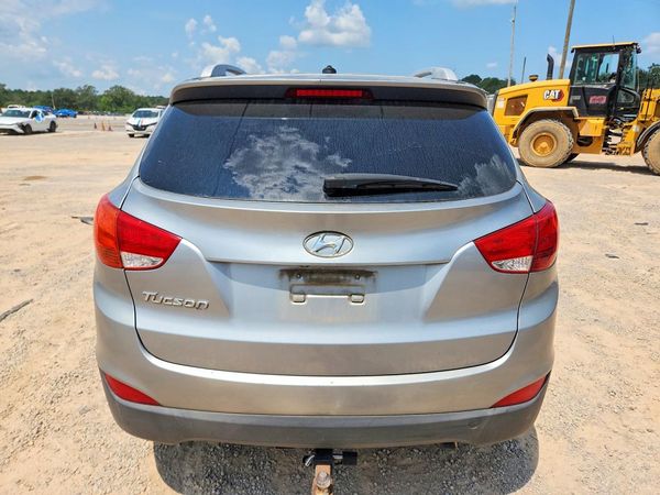 2015 HYUNDAI TUCSON GLS (Middle)