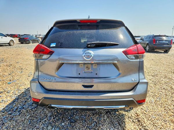 2018 NISSAN ROGUE