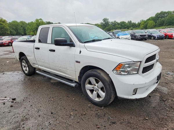 2015 RAM 1500 ST — Passenger 3/4