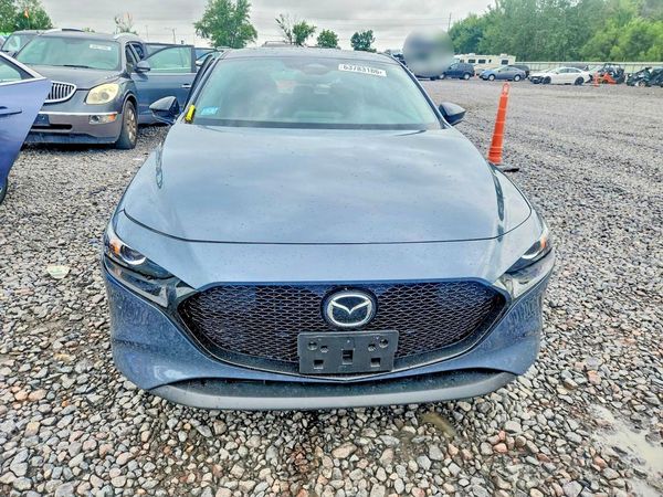 2024 MAZDA 3 Preferred Package