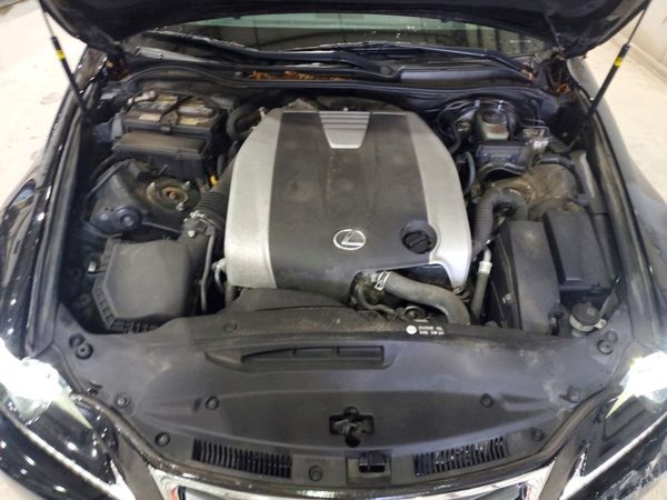 2016 LEXUS IS 300