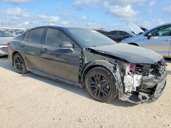 2026 TOYOTA CAMRY